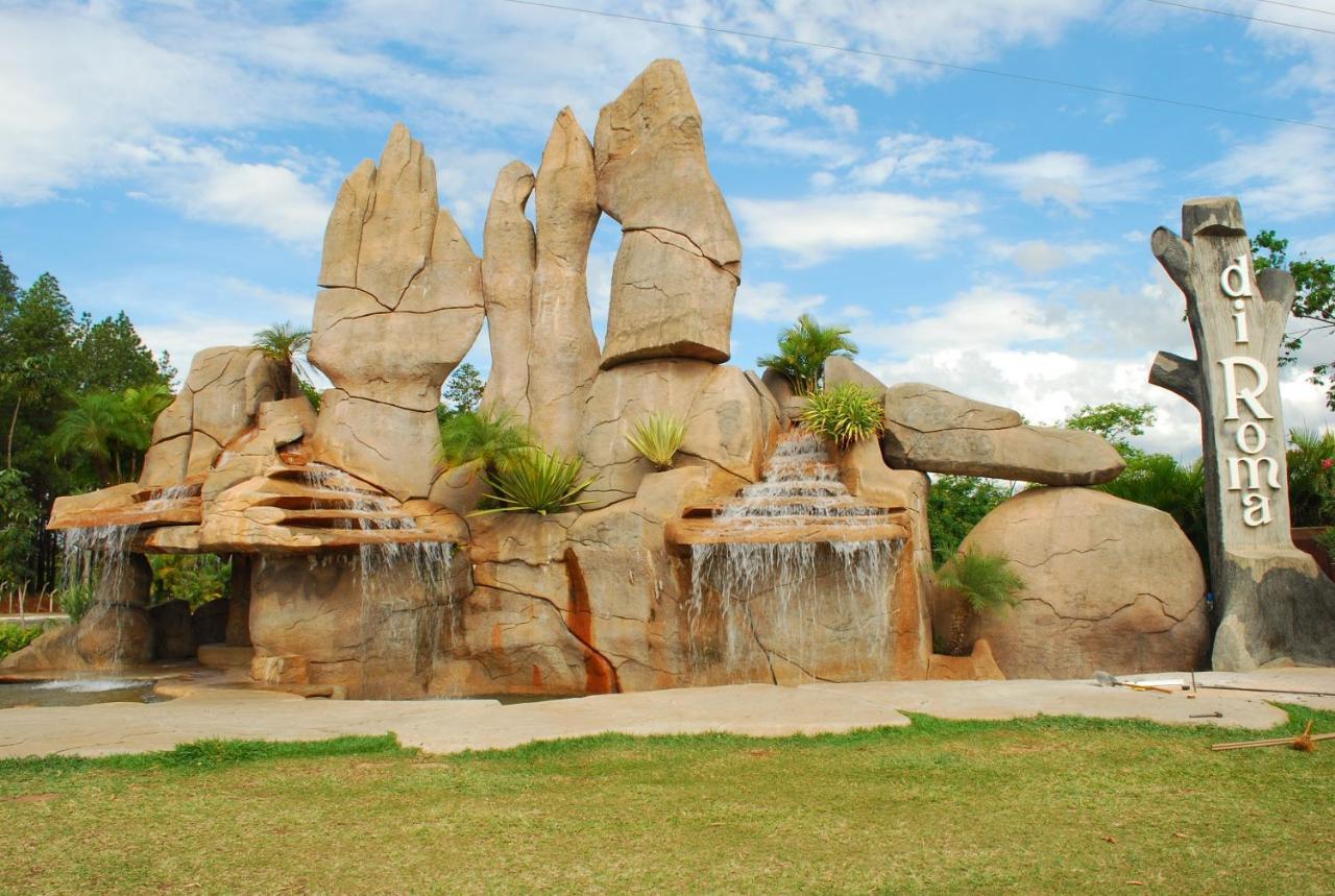 Lacqua Diroma Hotel Com Parque Aquatico 24 Horas กัลดัสโนวัส ภายนอก รูปภาพ